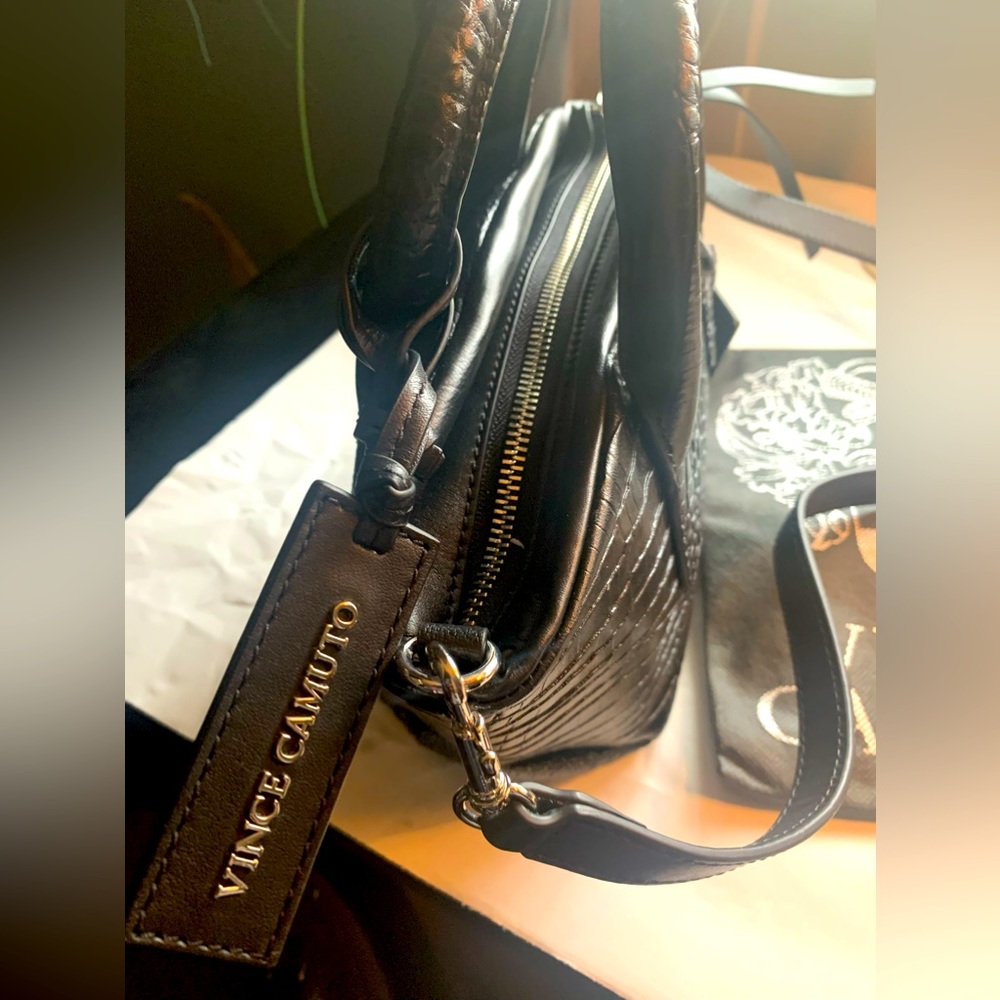 Vince Camuto - Genuine Leather Eliot Crossbody Bag - Picture 4 of 6